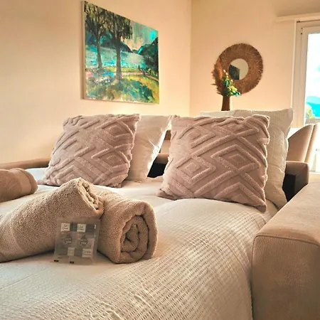 Oasis With Free Parking Apartment