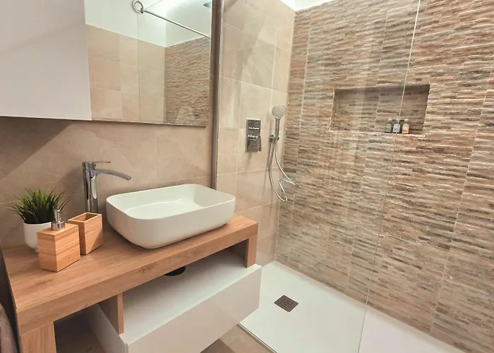 Oasis With Free Parking